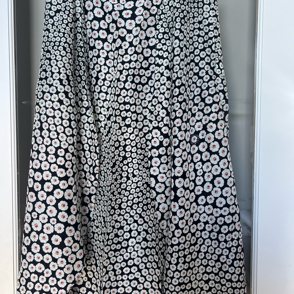 Stella, McCarthy skirt